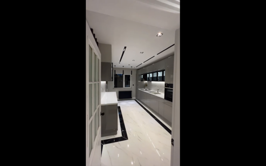 Beylikduzu Short Storey Apartment