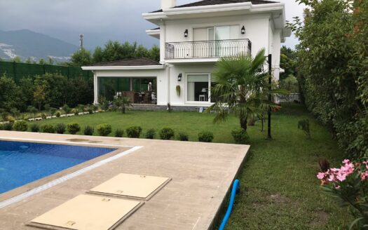 4+1 Luxury Villa for Sale in Sapanca