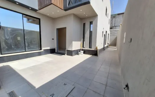 For Sale 4+3 Rooms Villa in Saudi Arabia Riyadh