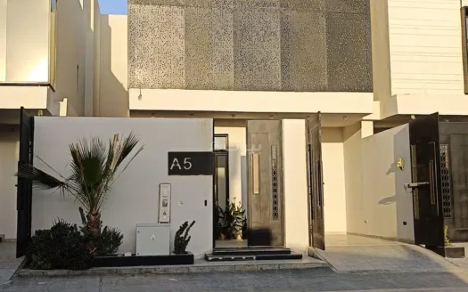 For Sale 7+5 Rooms Villa in Saudi Arabia Riyadh