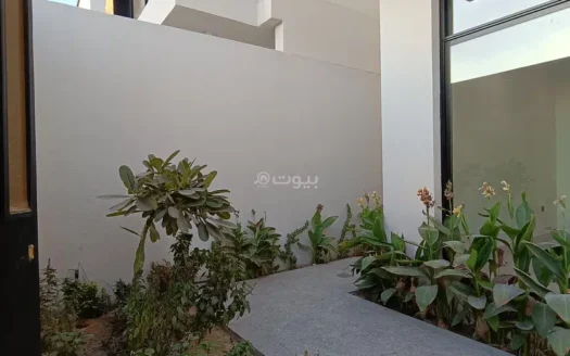 For Sale 7+5 Rooms Villa in Saudi Arabia Riyadh